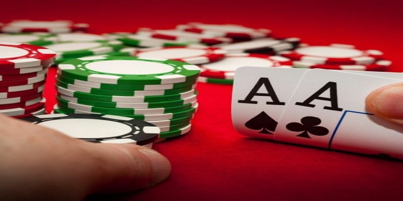 Năm vòng đánh trong Poker LUCK8